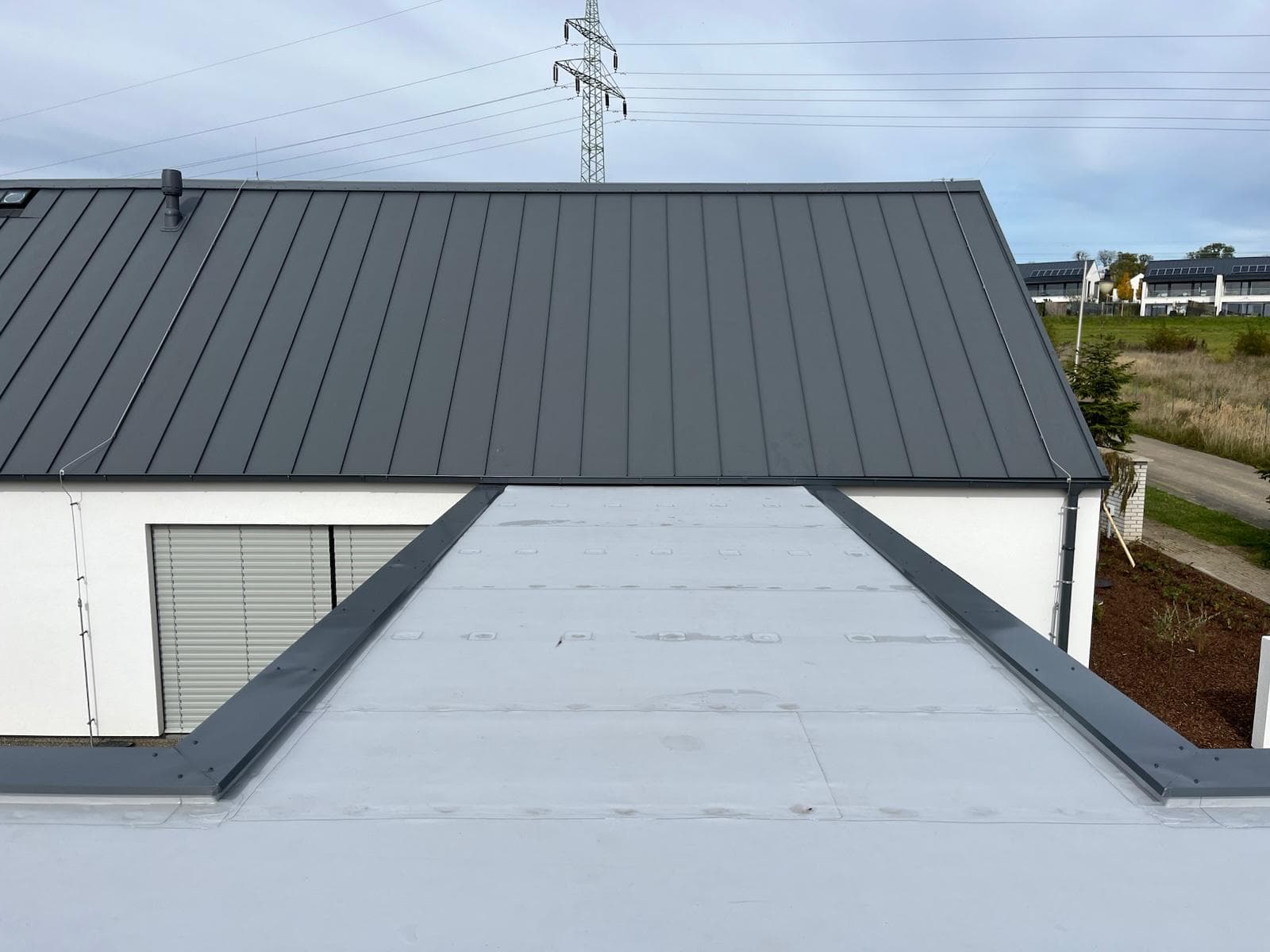 Hydroizolace ploché střechy PVC fólií