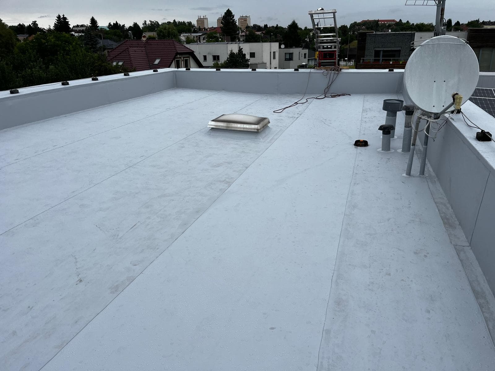 Hydroizolace ploché střechy PVC fólií